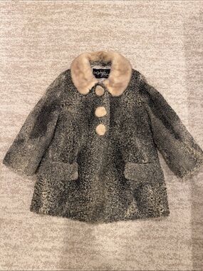 Vintage C.F. Carlson Grey Curly Faux Fur Coat with Cream Collar Size S-M